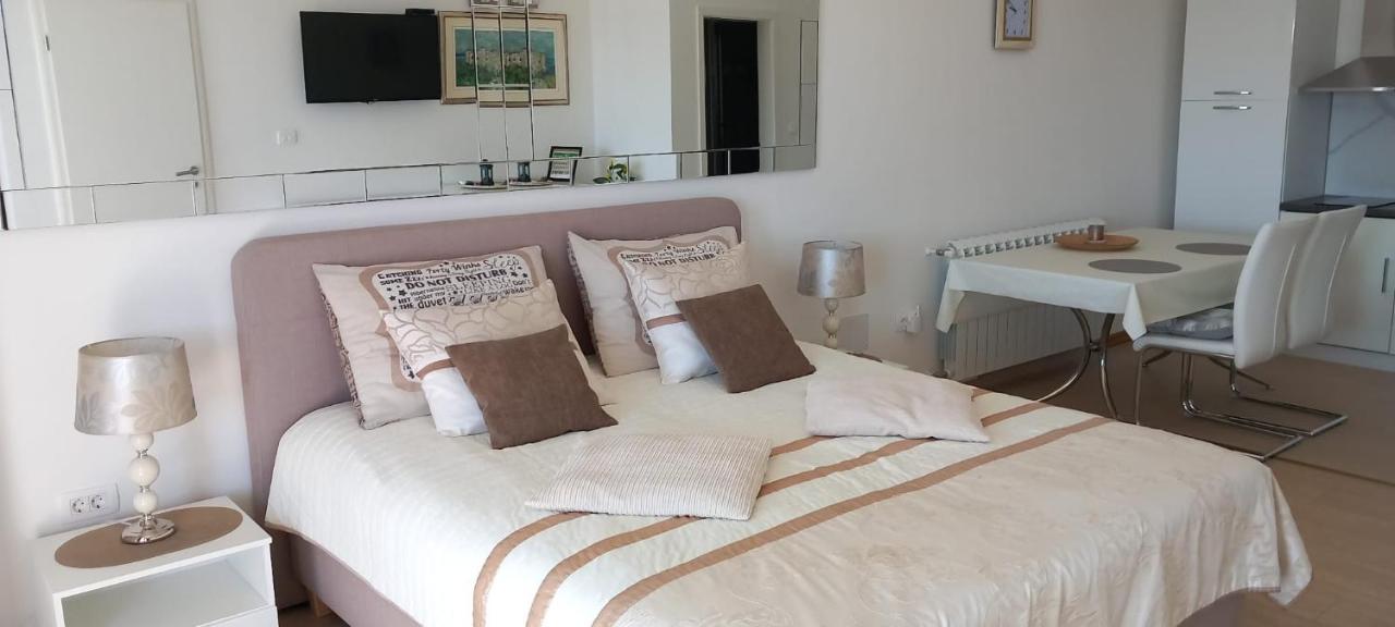 Beautyful Sea View 6 Luxury Studio Danijela 1 Zengg Kültér fotó